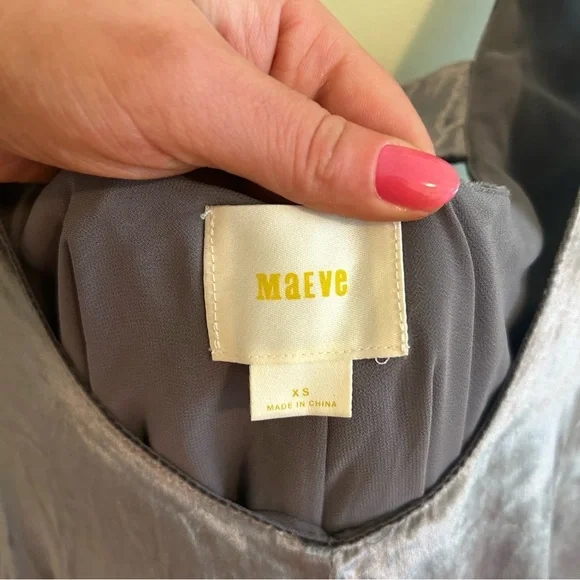 Anthropologie Maeve Velvet Cropped Wide Leg Jumpsuit Overalls Silver Size XS - Picture 4 of 8